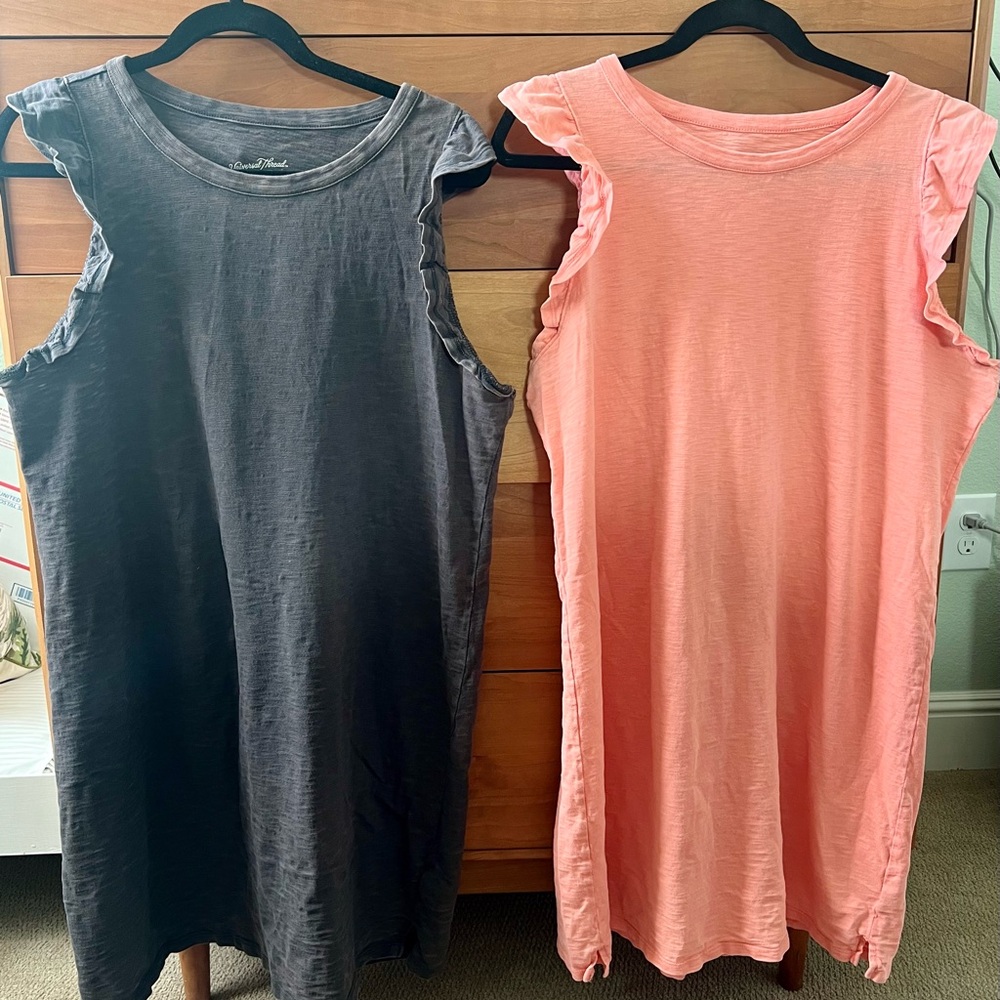 Bundle - Women's Sleeveless Ruffle Dresses